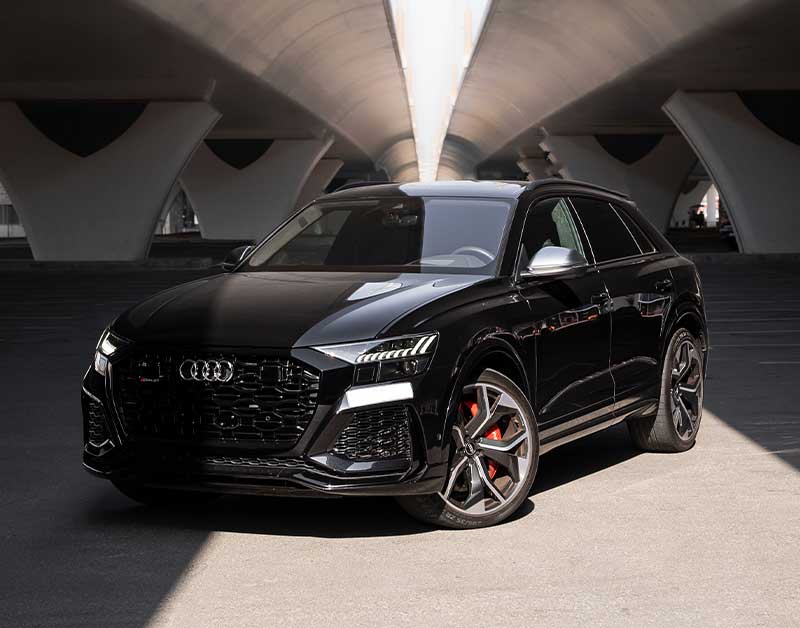 Audi RS Q8 Black